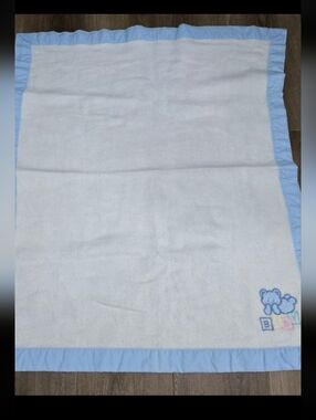 Vintage Cuddle Time Bear Baby Blanket 100% Acrylic Size Length 40" Width  34"